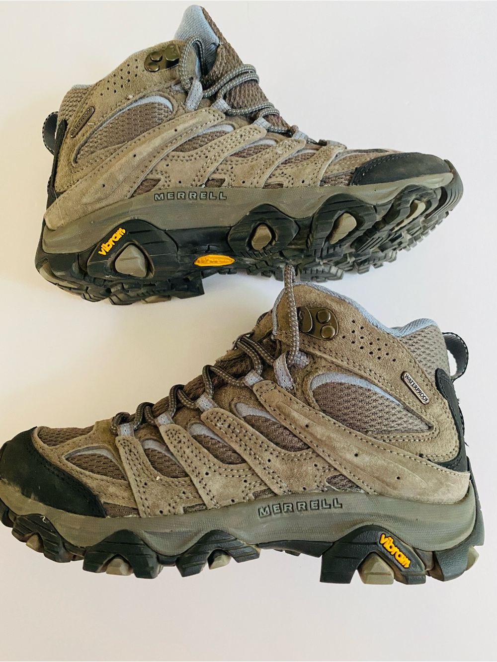 Merrell Women's Moab 3 Mid WP Boots J500162Z Hiking Gorpcore Outdoor Sz 6.5 - Picture 6 of 16